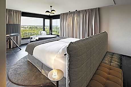 JR SUITE DELUXE