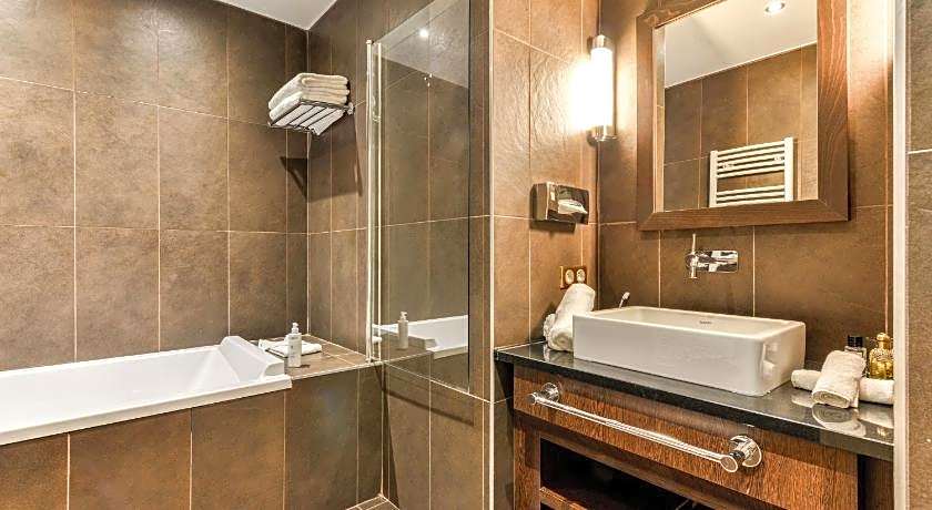 Zenitude Hotel la Valadiere, an Ascend Collection Hotel