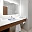 Holiday Inn Express & Suites Mitchell By IHG