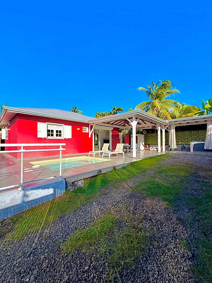 Villa SAADA cosy avec piscine, jacuzzi et sauna