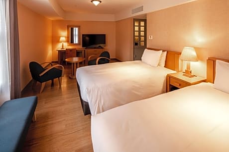 Legacy Twin Room with Disability Access (Chapter 5) - Non-Smoking