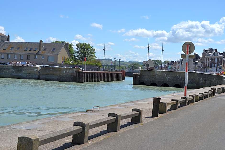 B&B HOTEL Le Tréport Friville