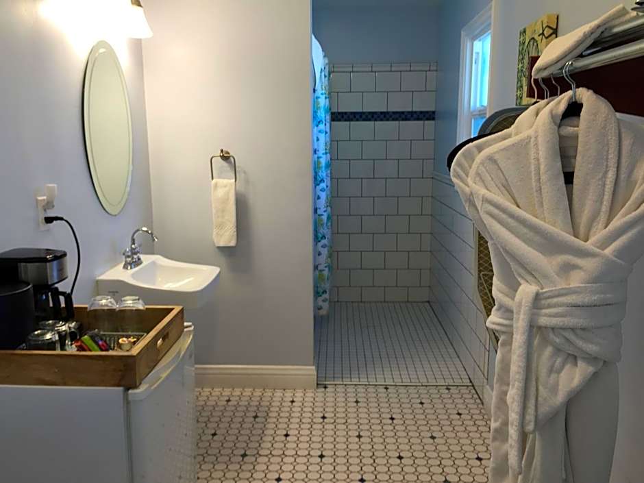 Beach Bungalow Inn And Suites