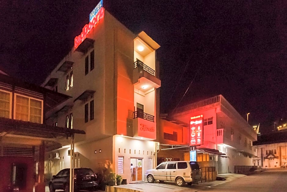 RedDoorz @ Haraito Tarutung