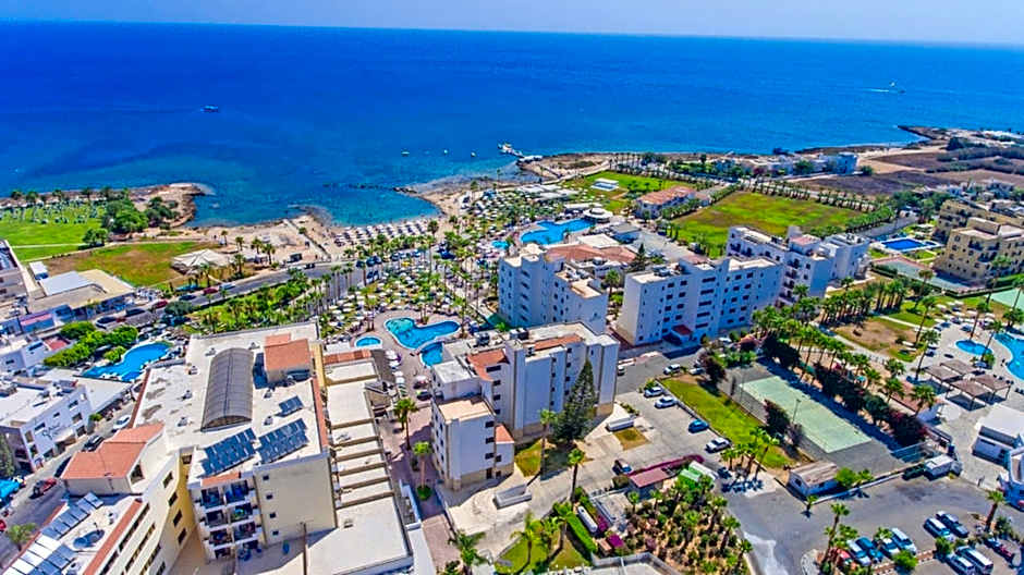 Marlita Beach Hotel Apartments