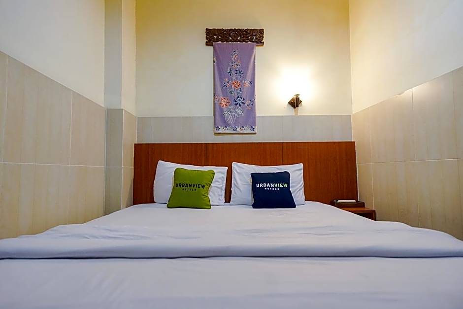 Urbanview Hotel 58 Bintaro by RedDoorz
