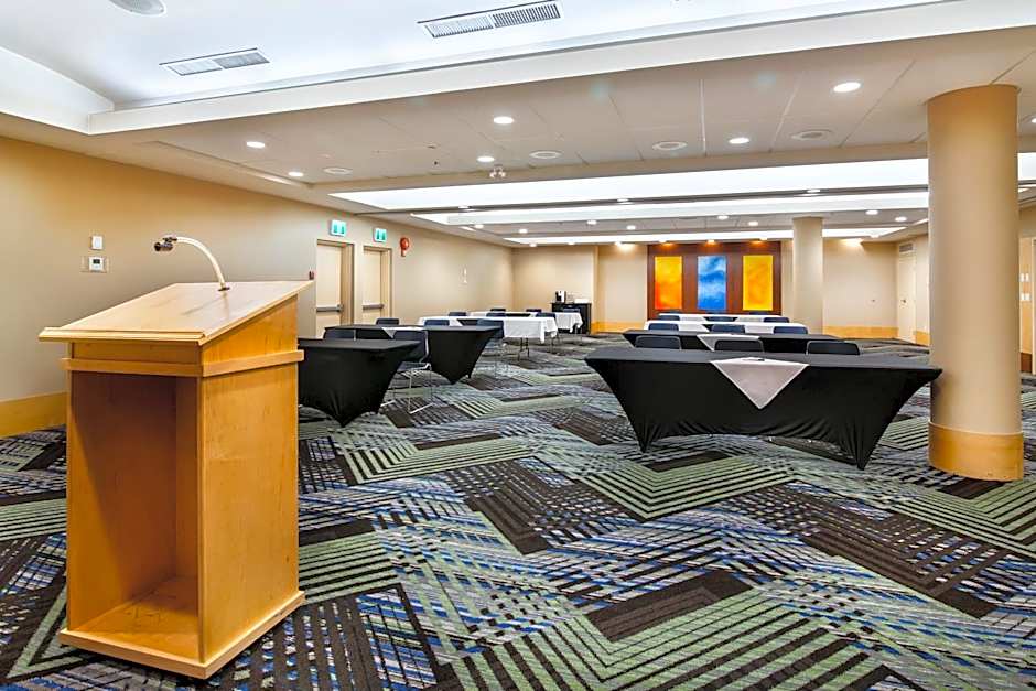 Holiday Inn Express-Langley By IHG