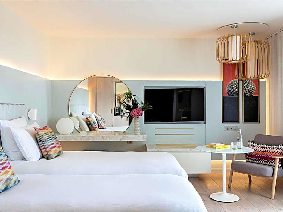 Hotel Croisette Beach Cannes - MGallery