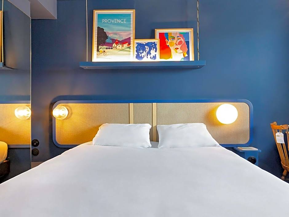 greet hotel Salon de Provence