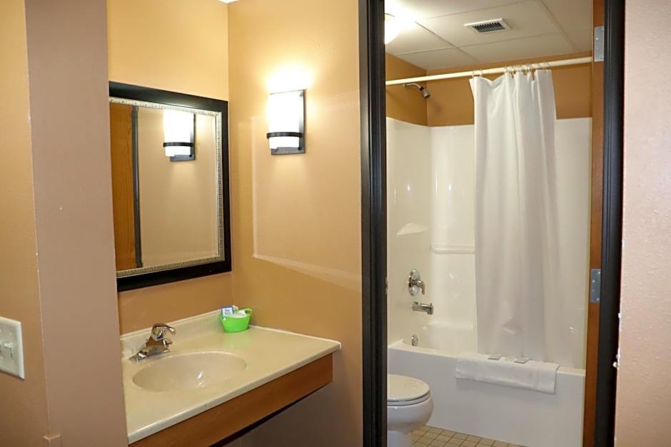 Prairie Inn Holmen La Crosse Area