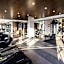 Global Luxury Suites at The Arches