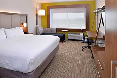King Room - Hearing Accessible