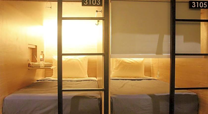 Livinn Hostel City Center Surabaya