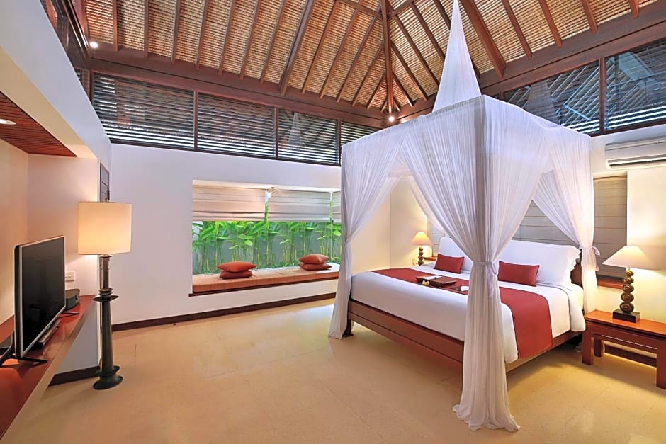 Photo 1 of 20 of Presidential Villa with Airport Transfer (Drop-Off)