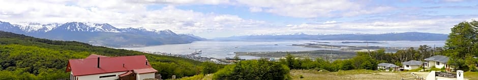 CabaÃ±as Del Martial