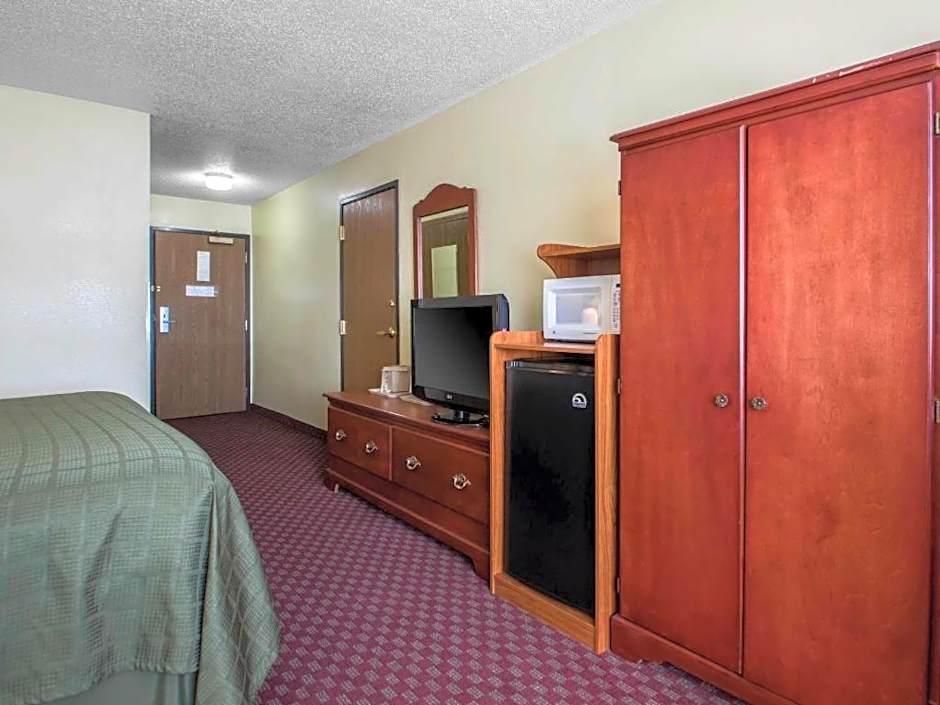 Quality Inn Mineral Point
