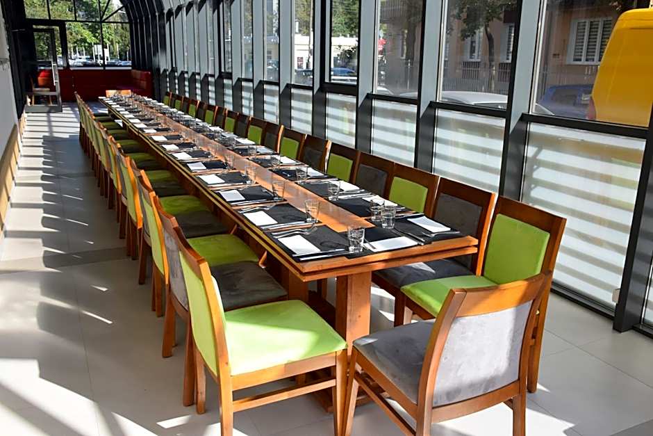 Mercure Airport Warszawa Hotel