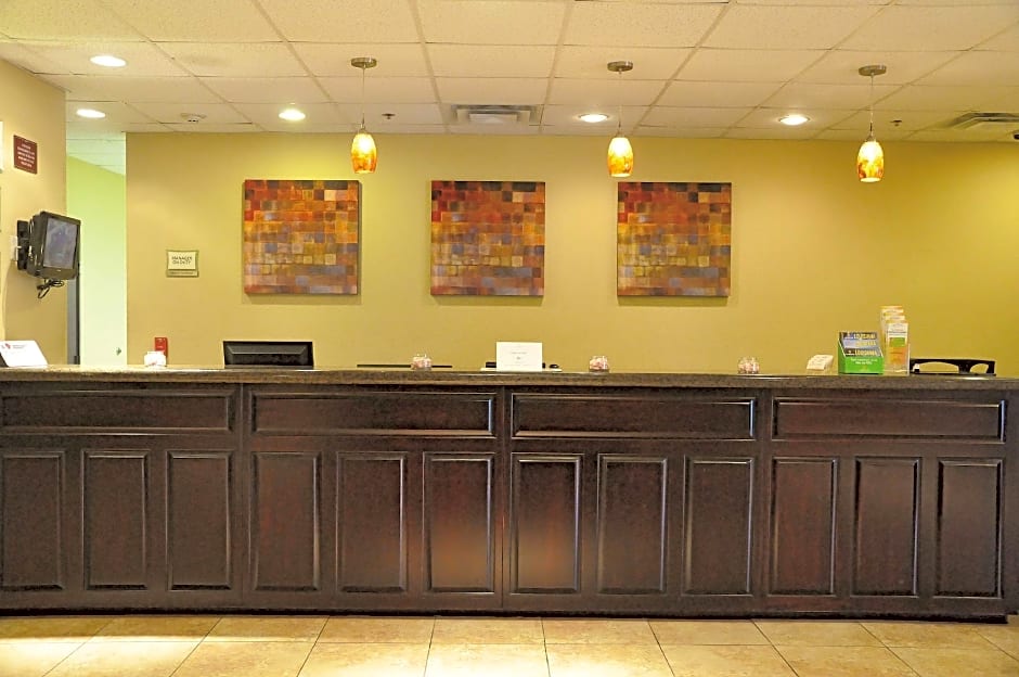 La Quinta Inn & Suites by Wyndham Hammond