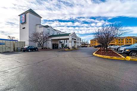 Motel 6-Harvey, IL