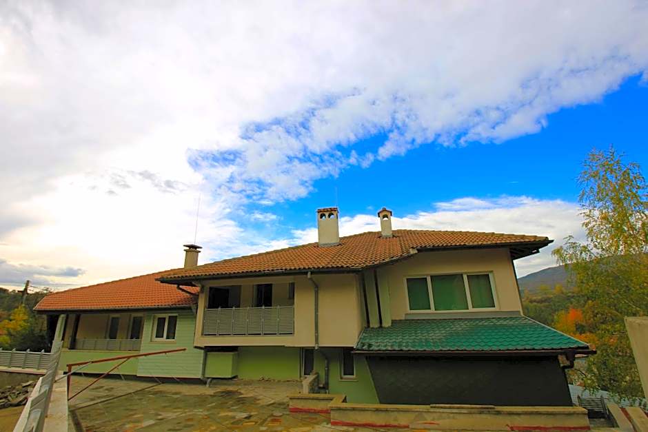 Discret Hotel & Restaurant