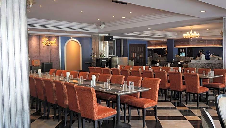 Krungsri River Hotel