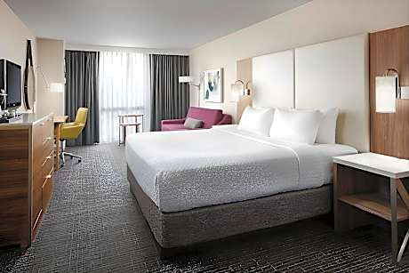 Junior King Suite
