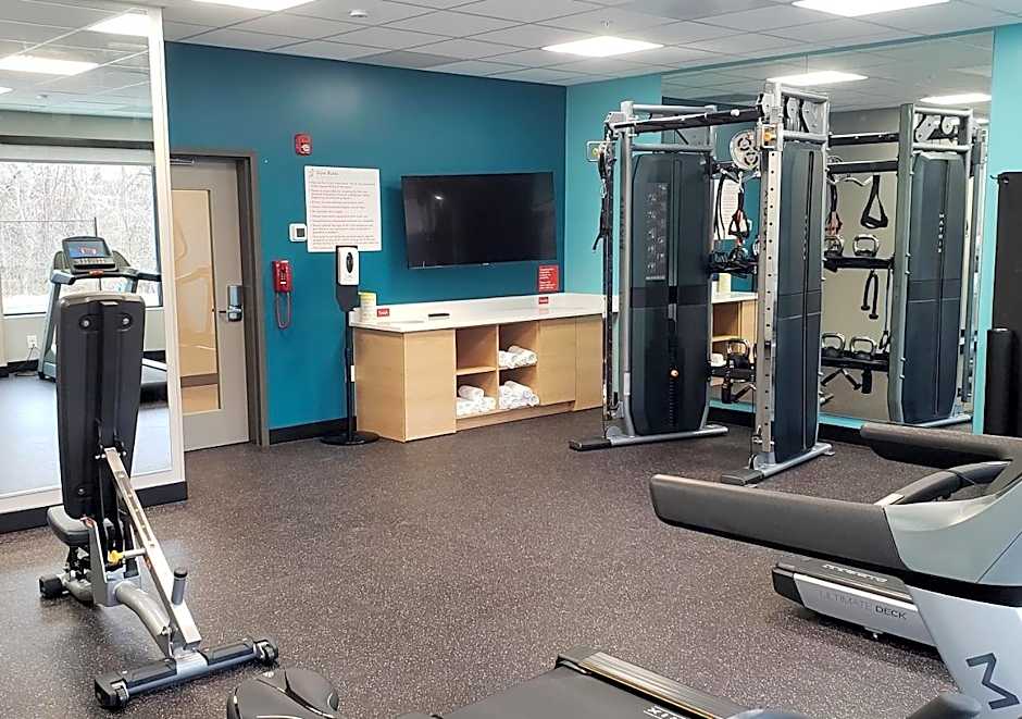 avid hotels - Salem By IHG