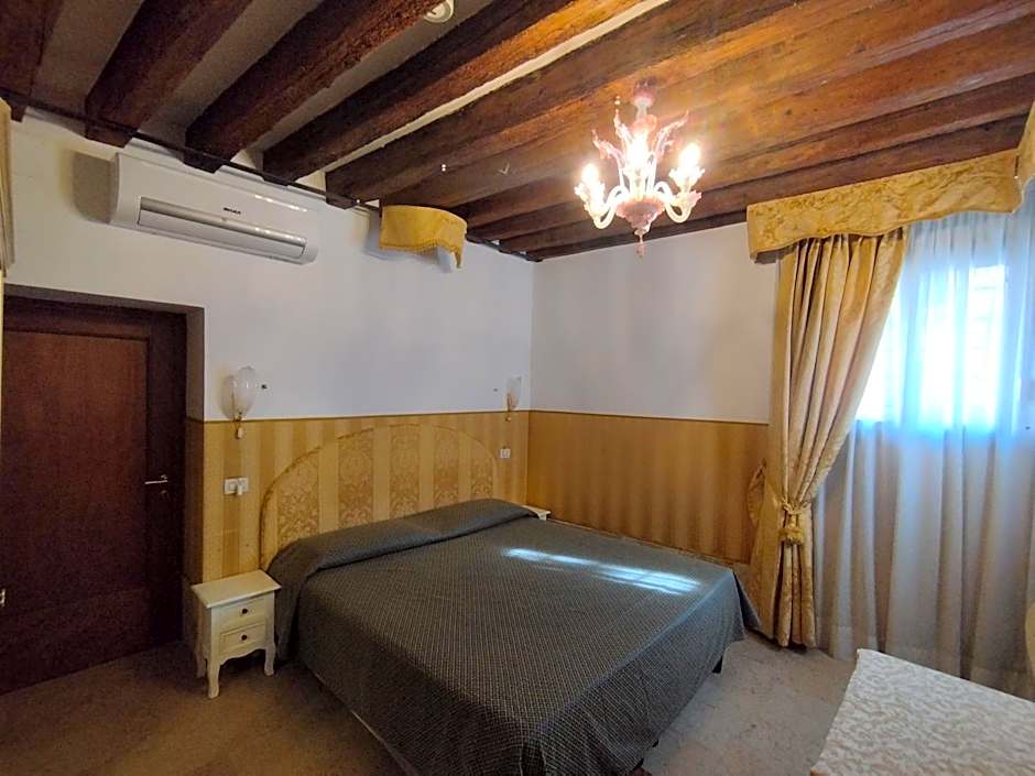 Alloggi Acquavita - checkin at "Alloggi SS Giovanni e Paolo"