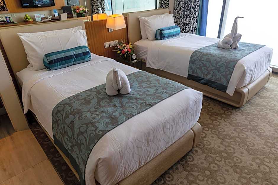 Photo 1 of 7 of 2 Beds, View