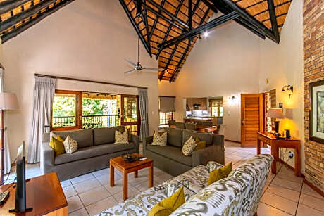 Kruger Park Lodge Unit No 252 with private pool