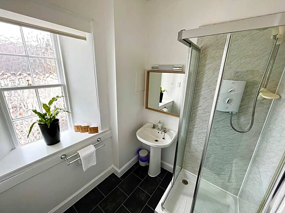 Buccleuch Arms Hotel