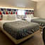 Days Inn & Suites by Wyndham Peachtree Corners/Norcross