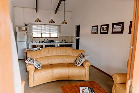 Standard Twin Room with Mountain View