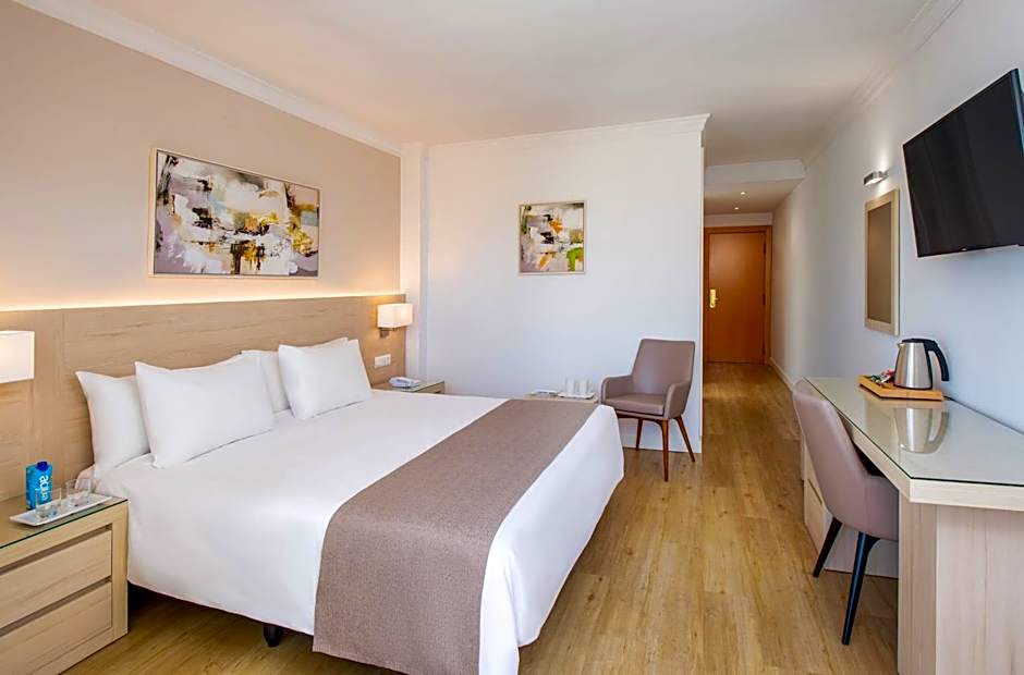 Hotel Las Arenas, Affiliated by Melia