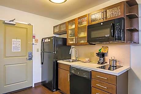 King Studio Suite