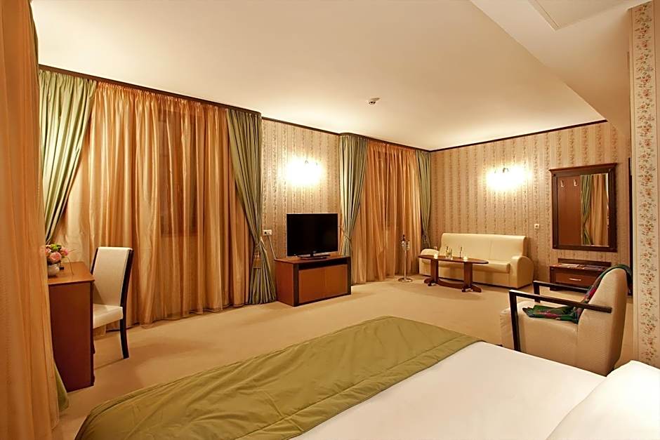 Best Western Plus Bristol Hotel