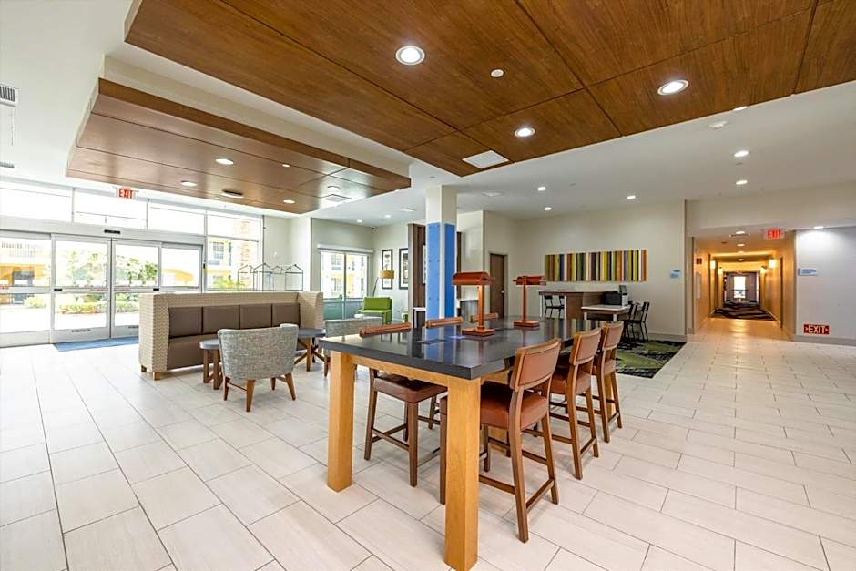 Holiday Inn Express & Suites - San Jose Silicon Valley By IHG