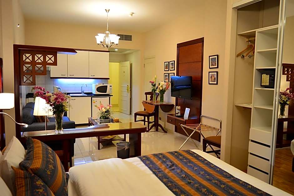 Comfort Hotel Suites