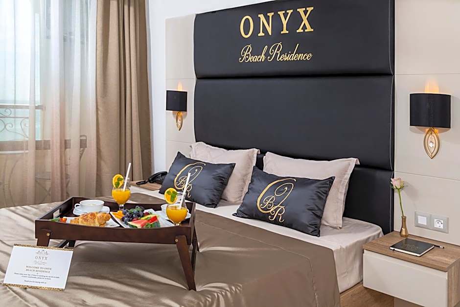 Onyx Beach Residence - Free Beach Access & Parking