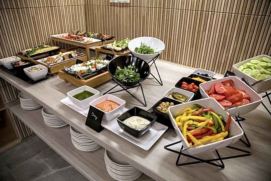 Hotel i Apartamenty Gorzelanny Dźwirzyno