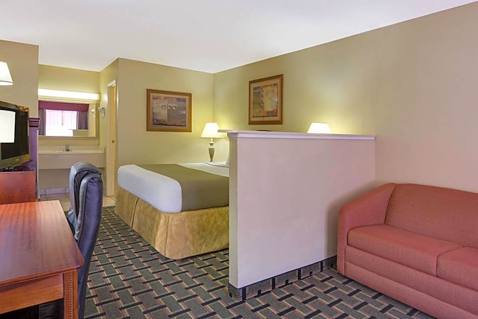 Baymont by Wyndham Lake City