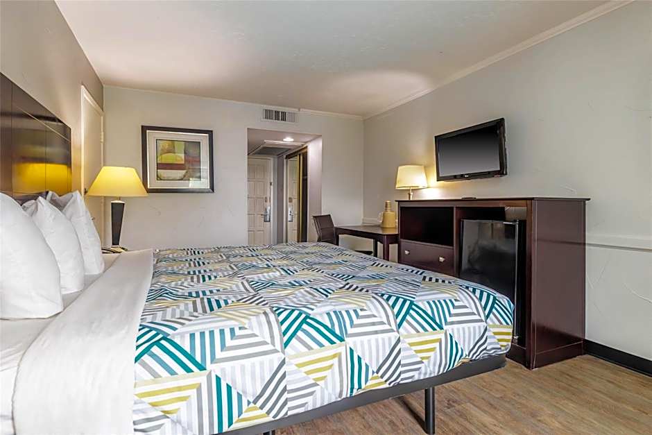 Motel 6 Dallas TX Downtown