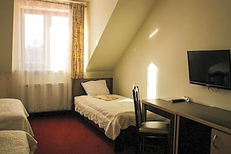 Comfort Triple Room with Shower