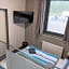 BUSINESS-MOTEL free WiFi & massage, air-con, XXL-Parking