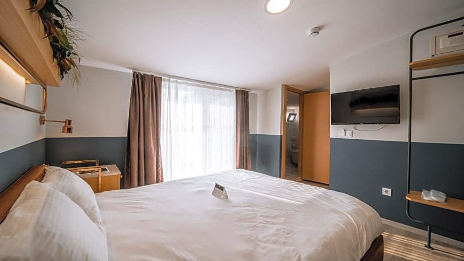Urla 1867 Hotel
