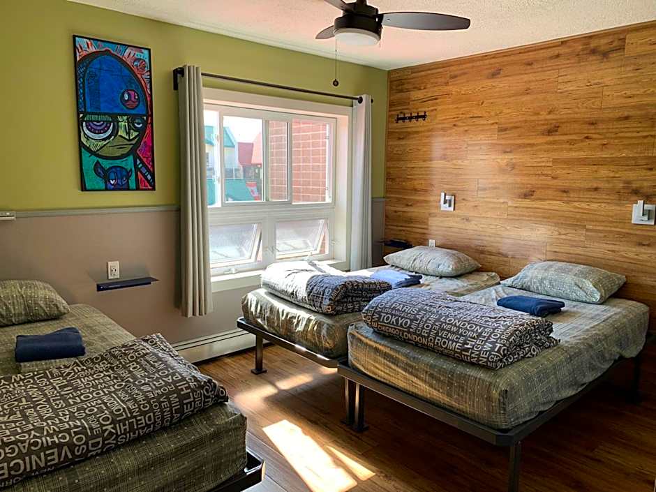 Jasper Downtown Hostel