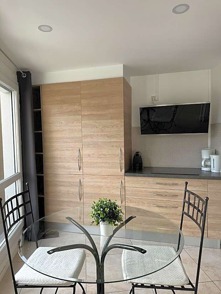 Appart' Hôtel Fauriel Saint-Etienne Parking privé balcon wifi