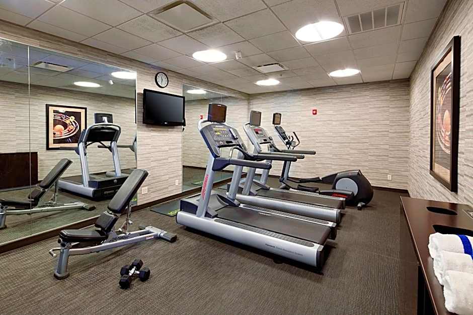Courtyard by Marriott Hamilton