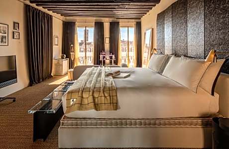Special King Room with Grand Canal and Rialto Bridge view