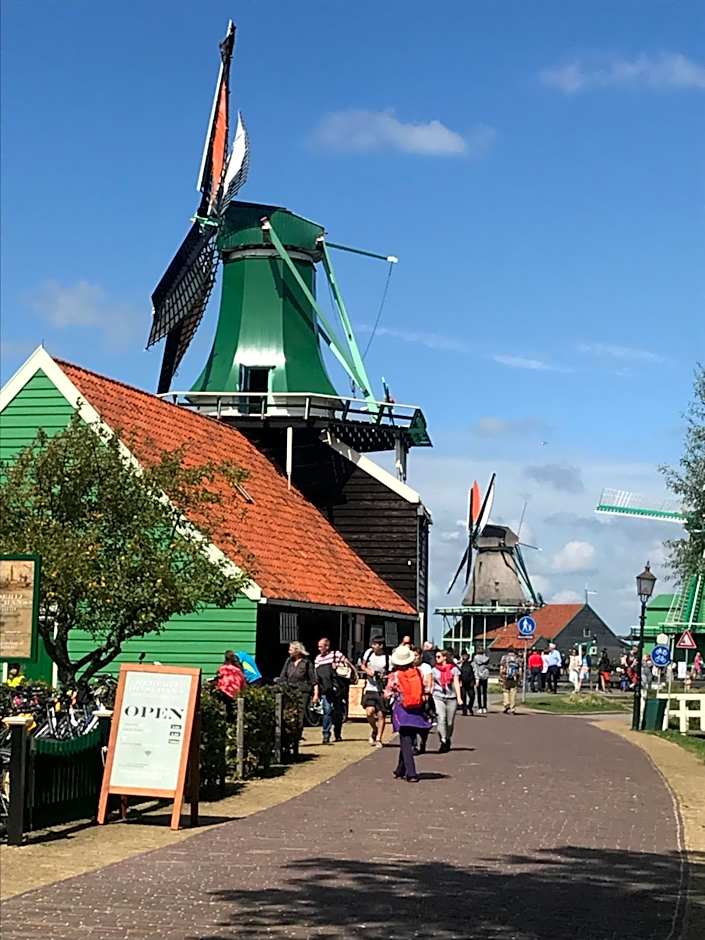 Stay overnight at Windmill Village Zaanse Schans - Amsterdam